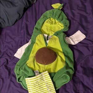 Carter’s Avocado Outfit 6-9M